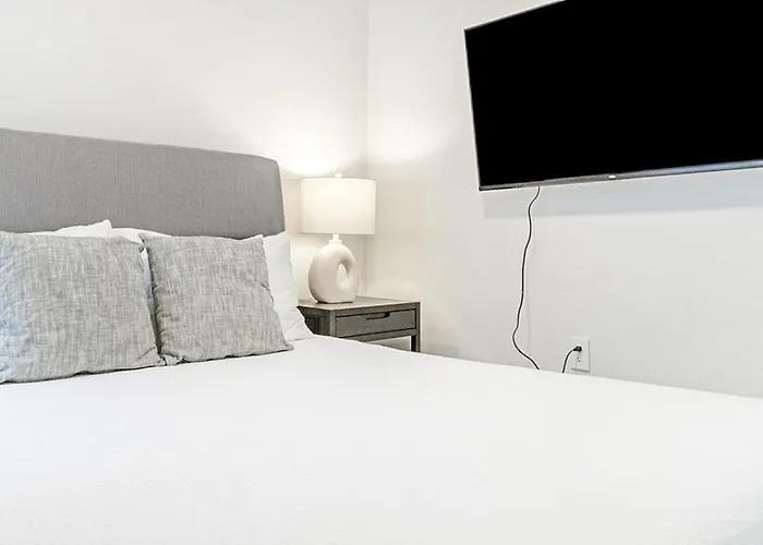 Landing Modern With Amazing Amenities Apartment Tucson
