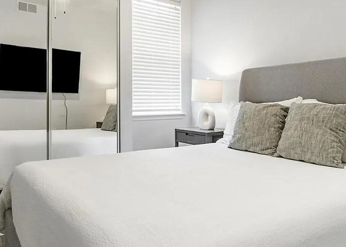 Landing Modern With Amazing Amenities