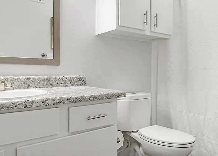 Apartment Landing Modern With Amazing Amenities