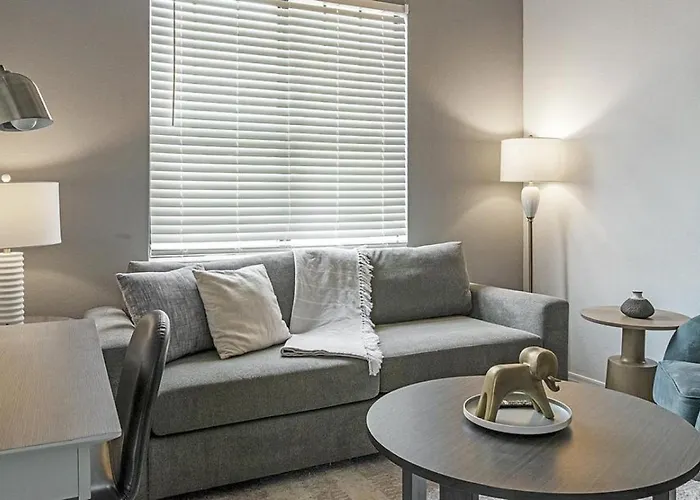 Apartment Landing Modern With Amazing Amenities Tucson