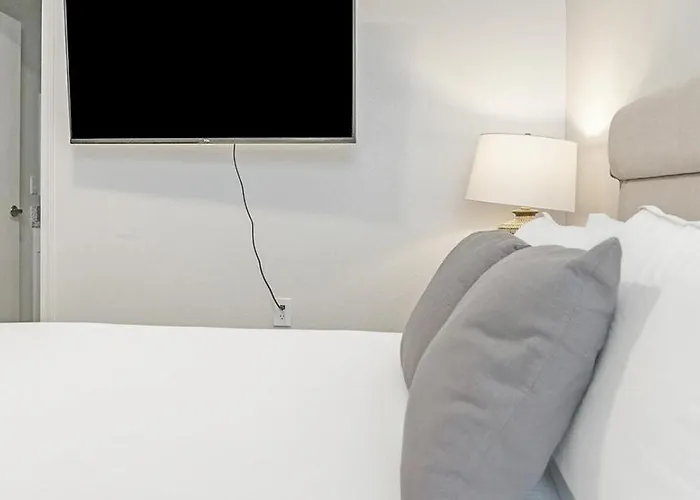 Apartment Landing Modern With Amazing Amenities Tucson